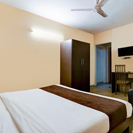 Salt Lake Inn Колката Екстериор снимка