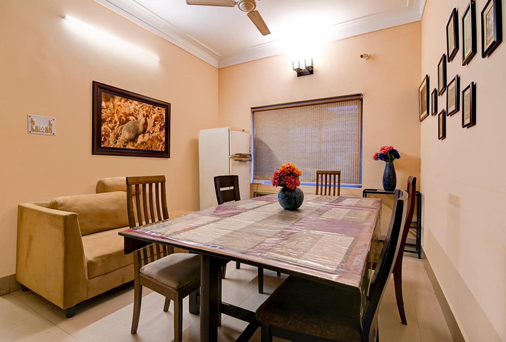 Salt Lake Inn Колката Екстериор снимка