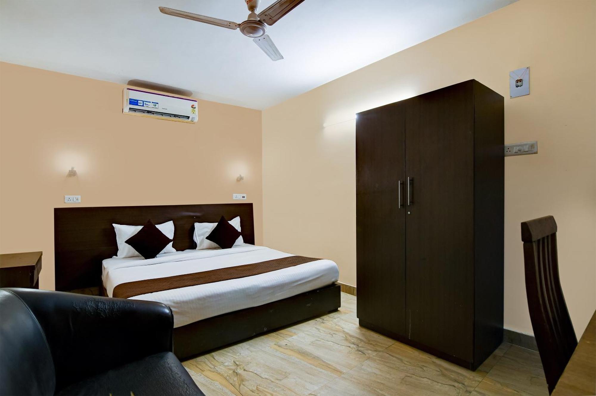 Salt Lake Inn Колката Екстериор снимка